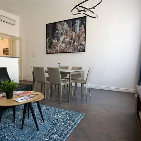 Premium Apartment By Hi5- Anker Apartment 부다페스트 외부 사진