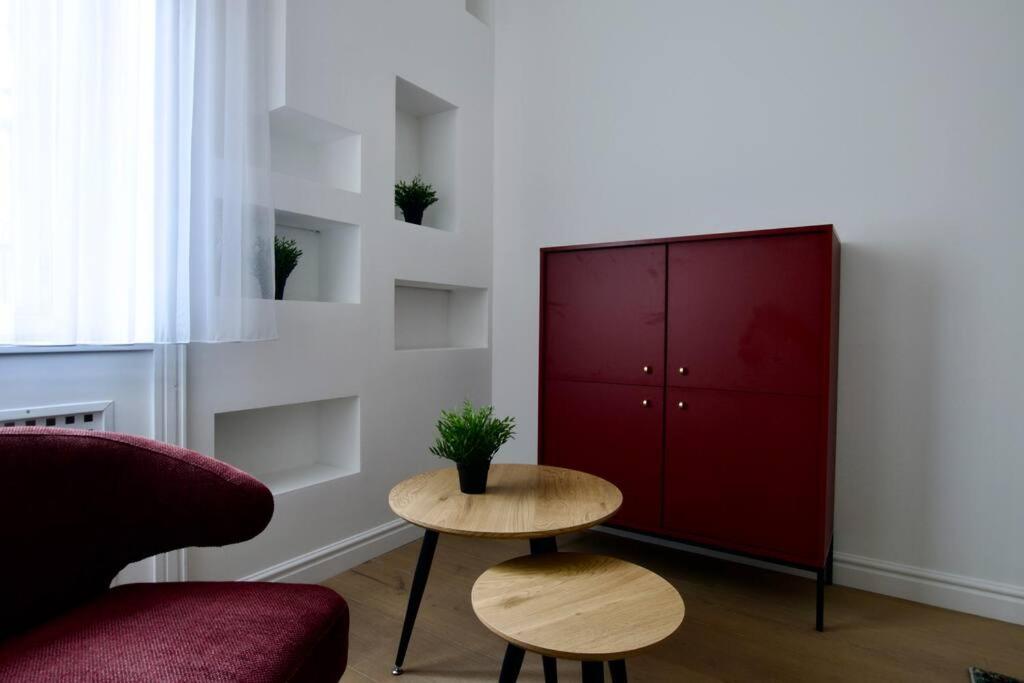 Premium Apartment By Hi5- Anker Apartment 부다페스트 외부 사진